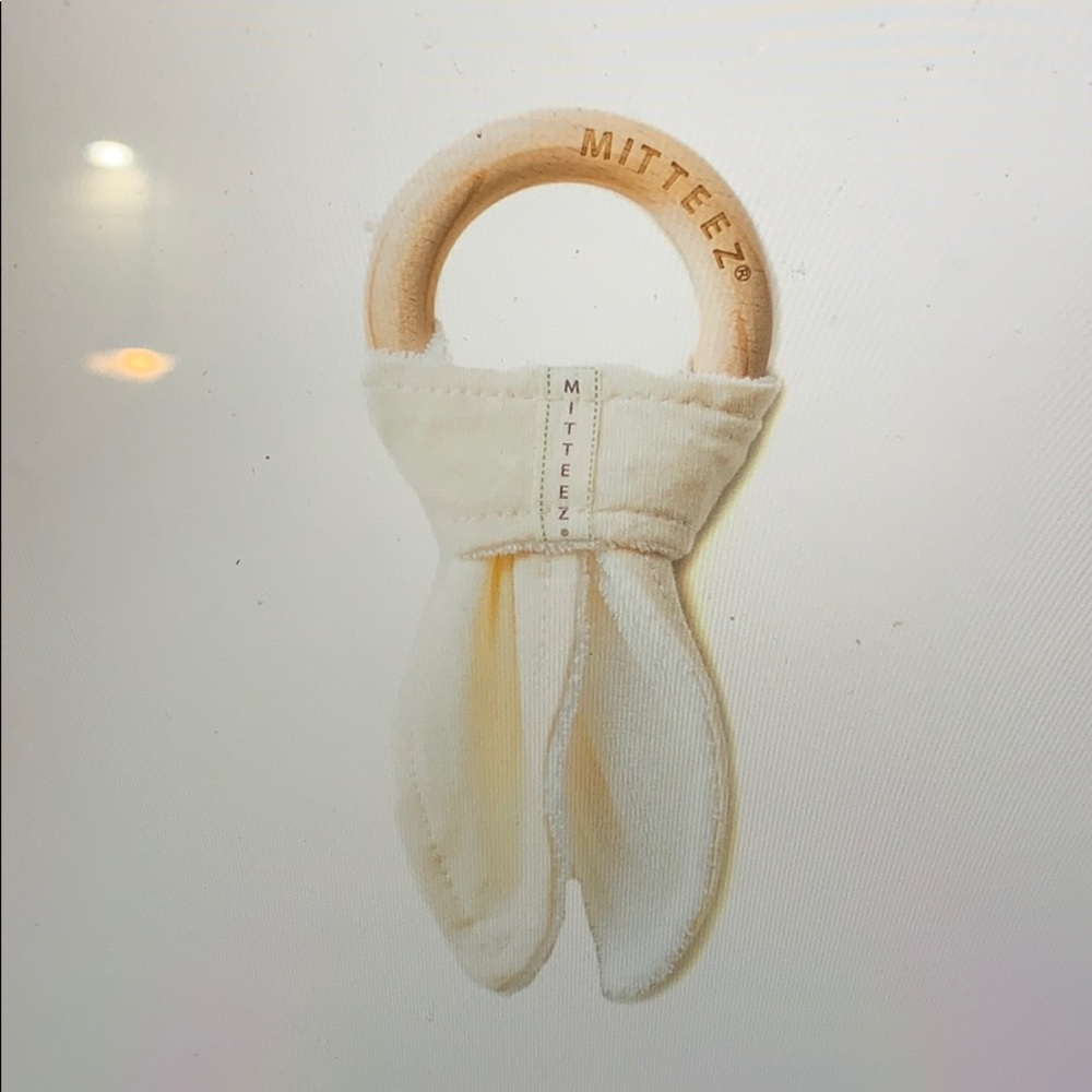 NEW - Mitteez organic woody teether